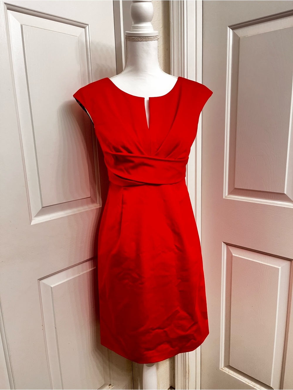 Donna Ricco Red Cap-Sleeve Midi Dress with Front Notch